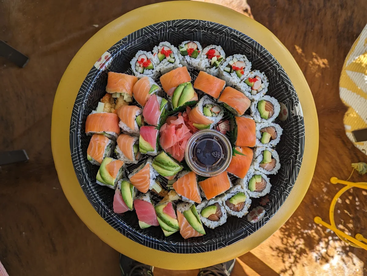 Highlights, LUCKY SUSHI