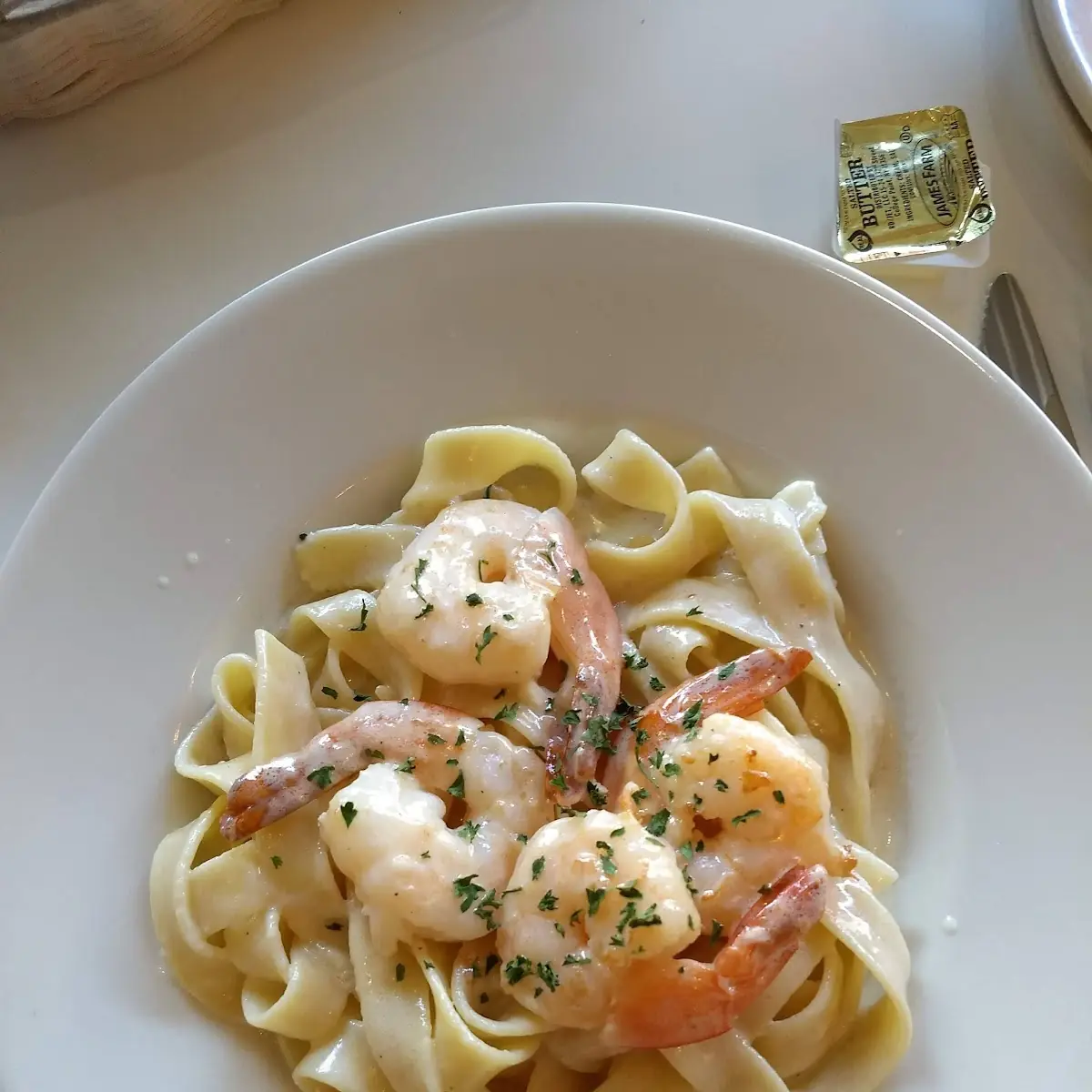 Fettuccine Shrimp Alfredo