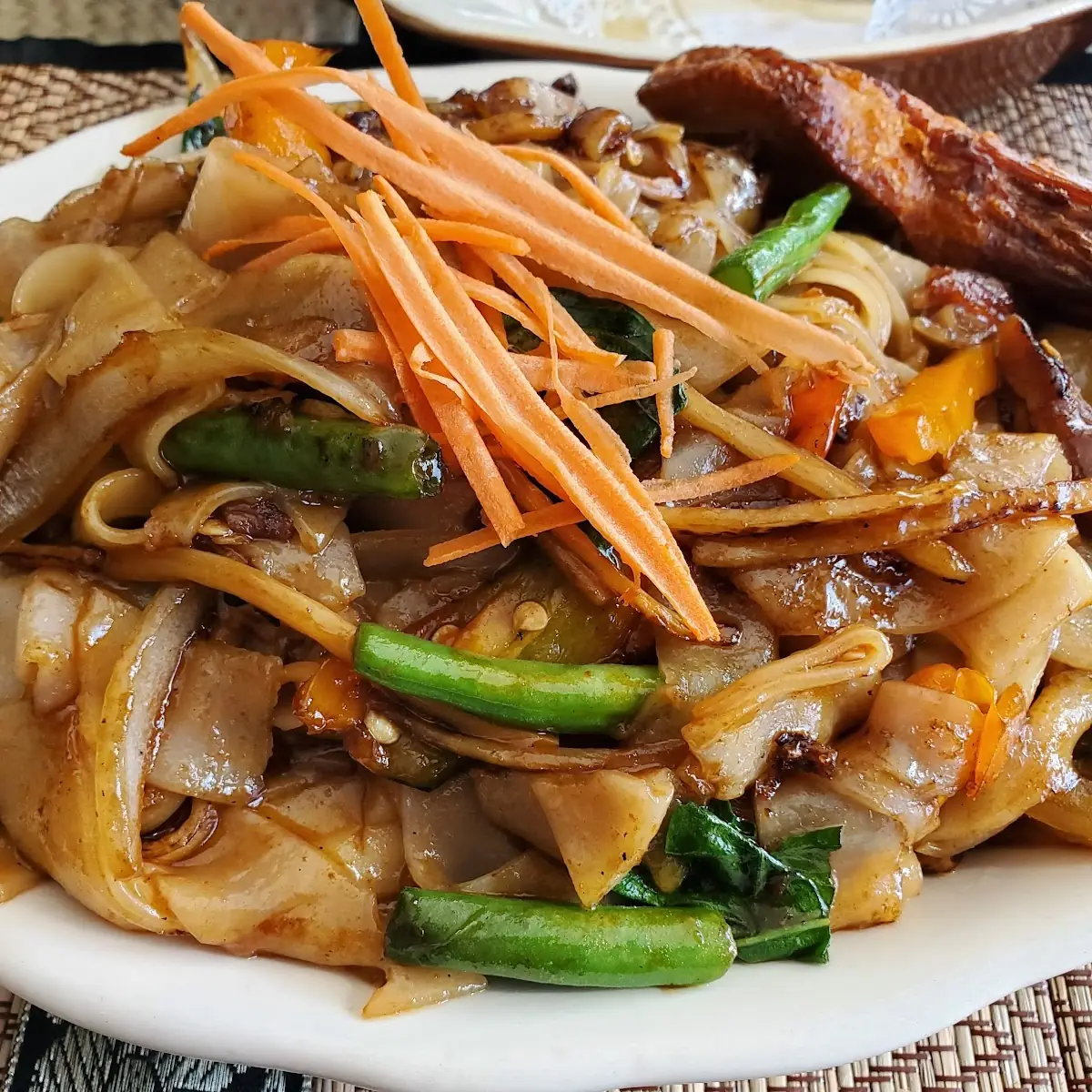 Drunken Noodles Duck
