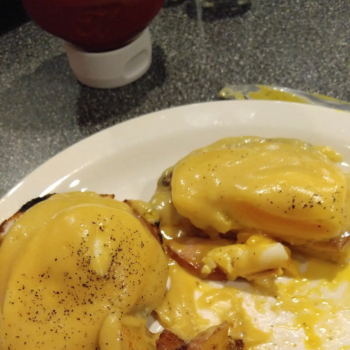 Eggs Benedict