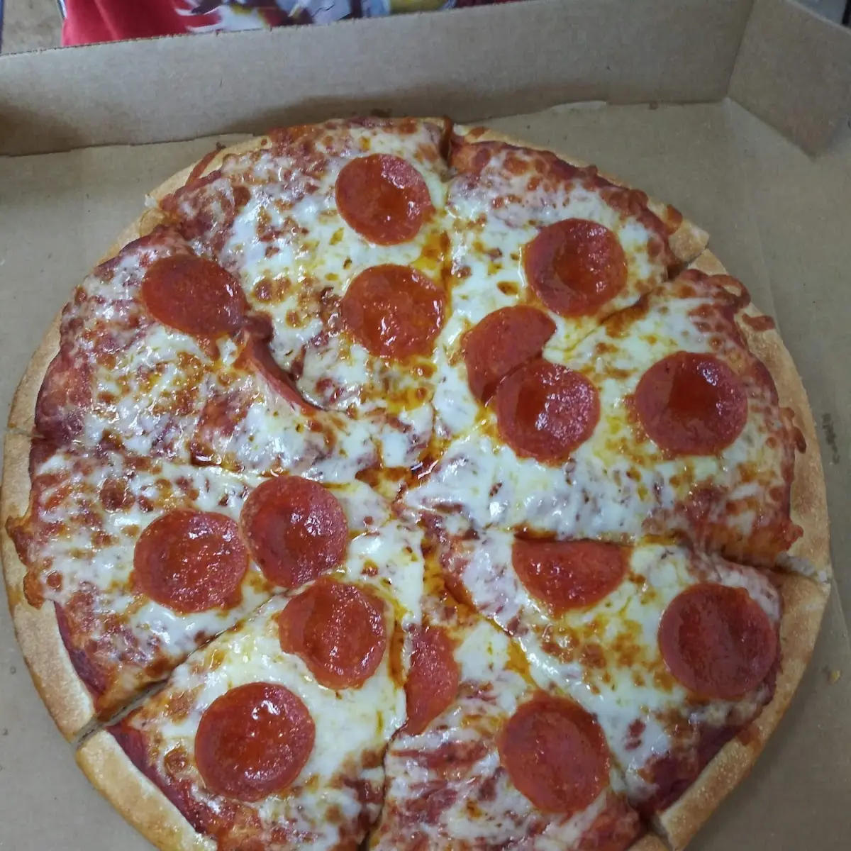 Medium Pepperoni Pan Pizza