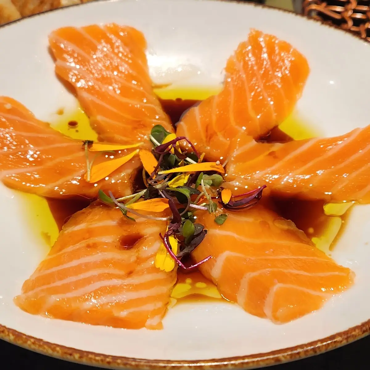 17 Truffle Salmon Roll