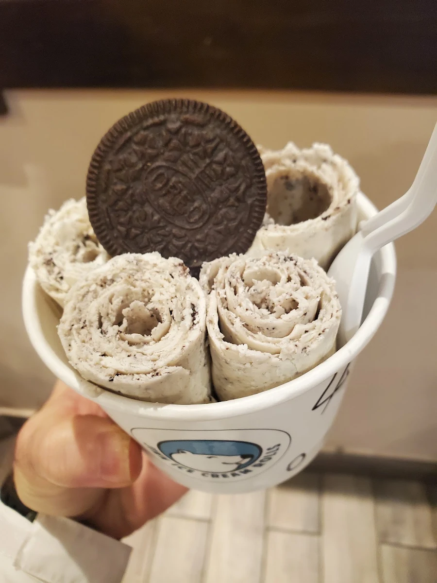 Assorted Rolled Ice Cream Cups