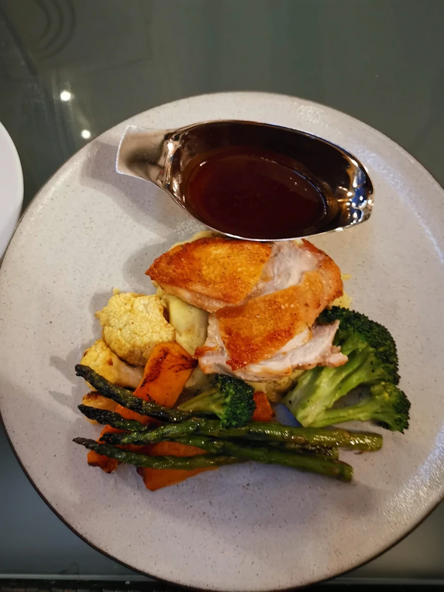 Grilled Chicken Entree, The Veranda