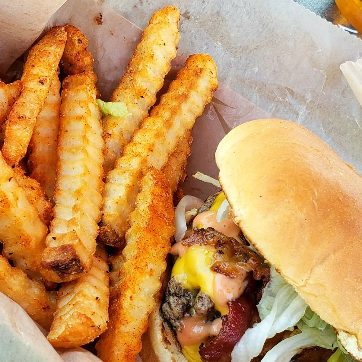 Bacon Cheeseburger with Raw Onion