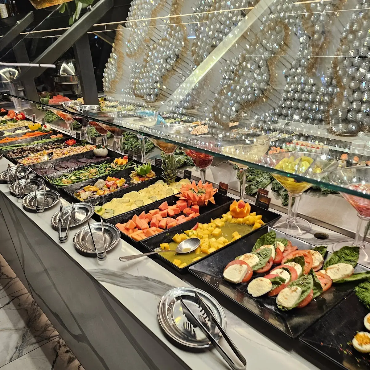 Salad Bar Sushi
