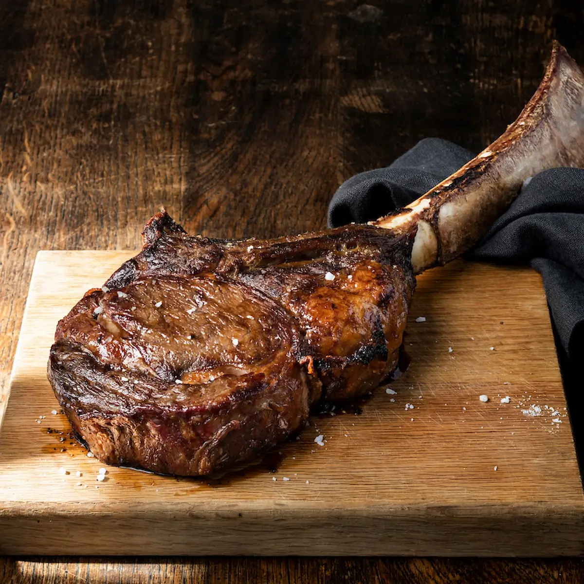 Dry-Aged Tomahawk Ancho Ribeye
