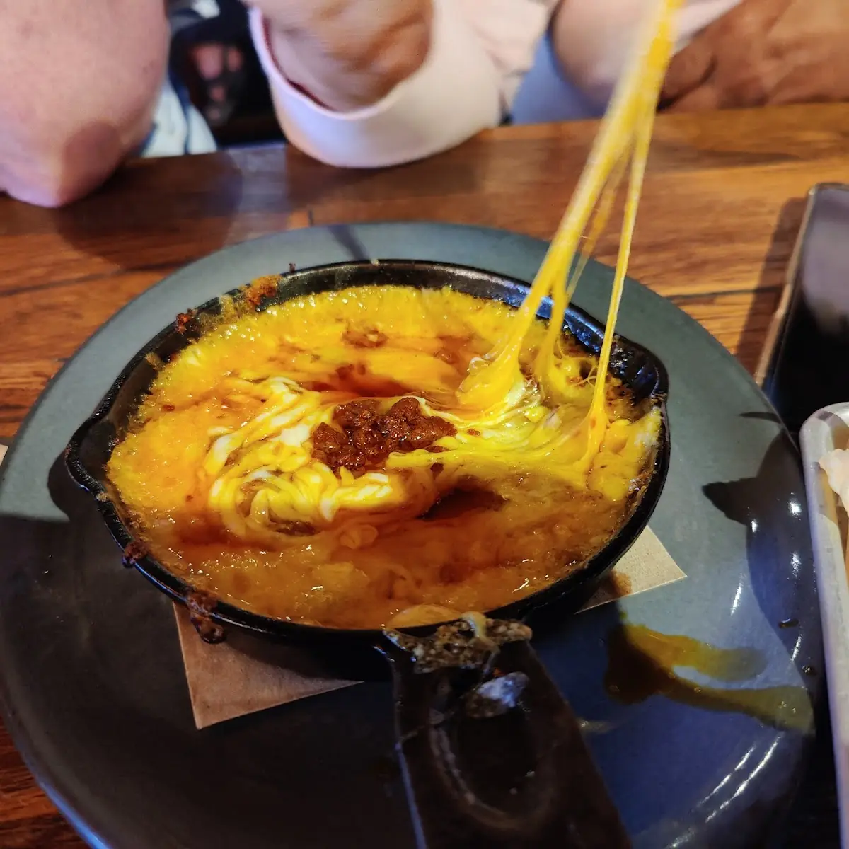 Queso Fundido Con Chorizo