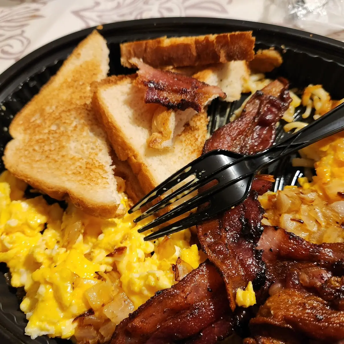 2 Eggs with Hash Browns