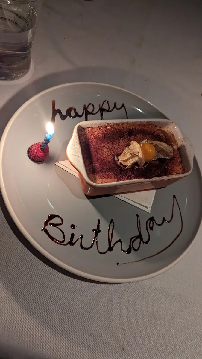 Tiramisu Cake