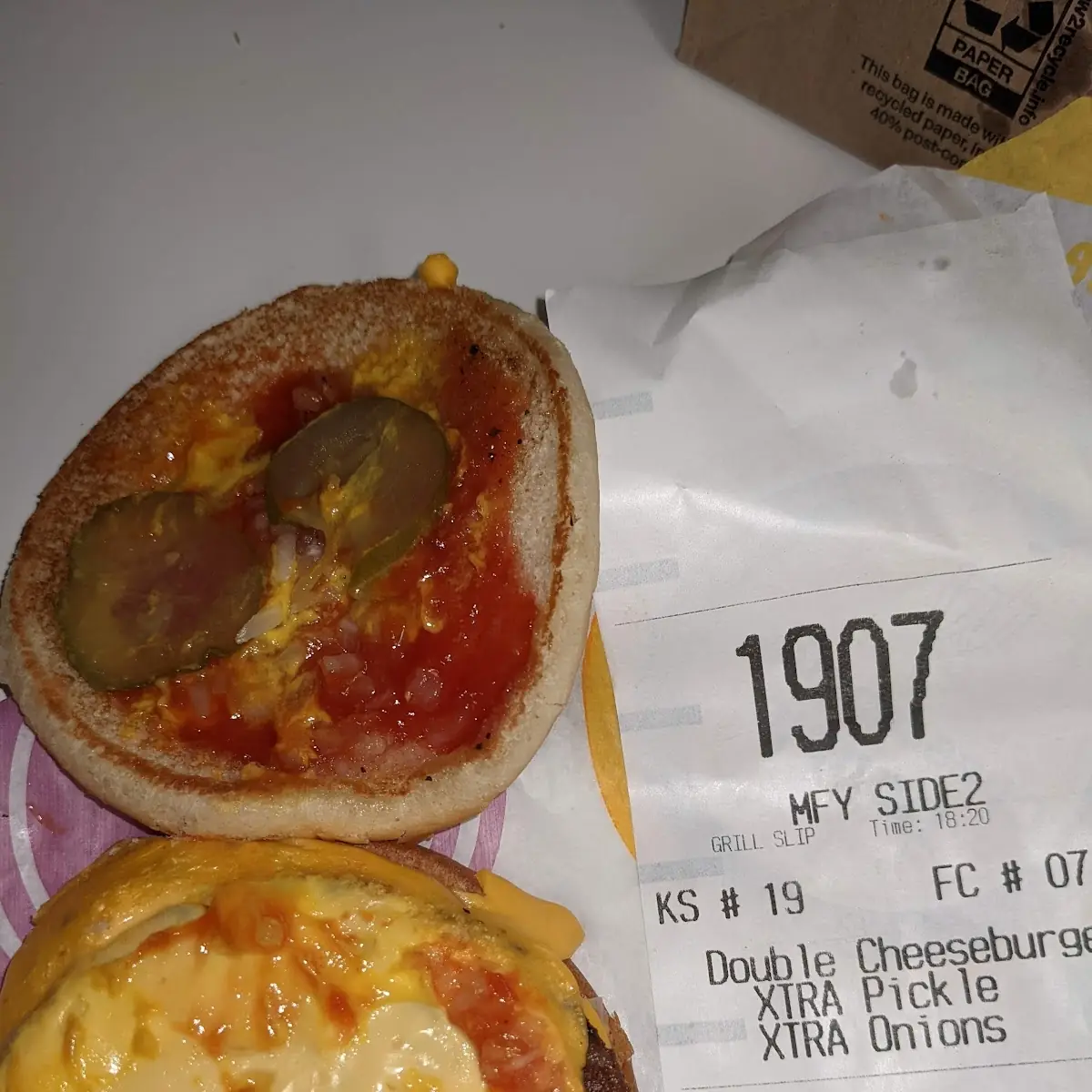 Double Cheeseburger Extra Onions & Pickles