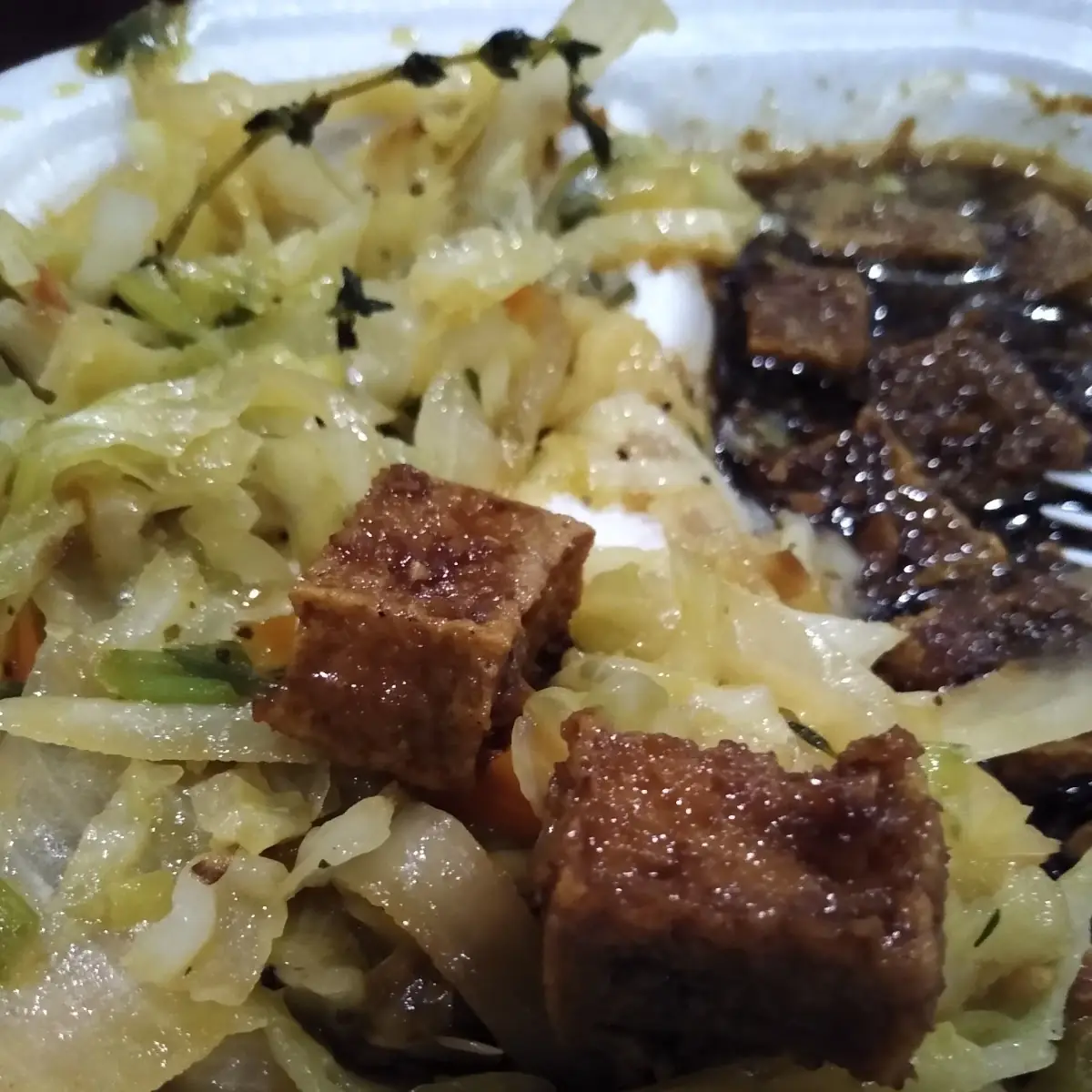 Honey Garlic Tofu with Steamed Vegetables
