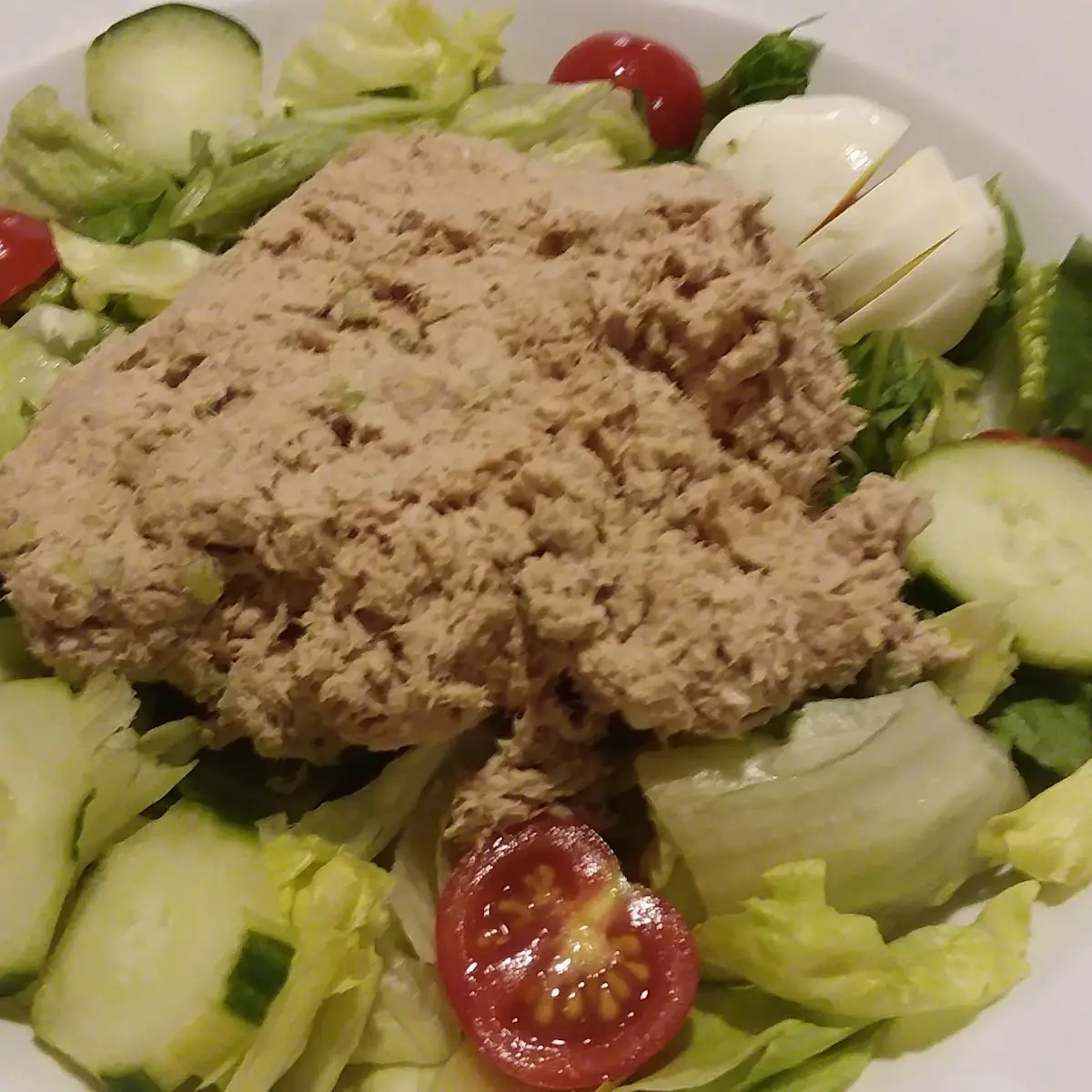 Tuna Salad Platter