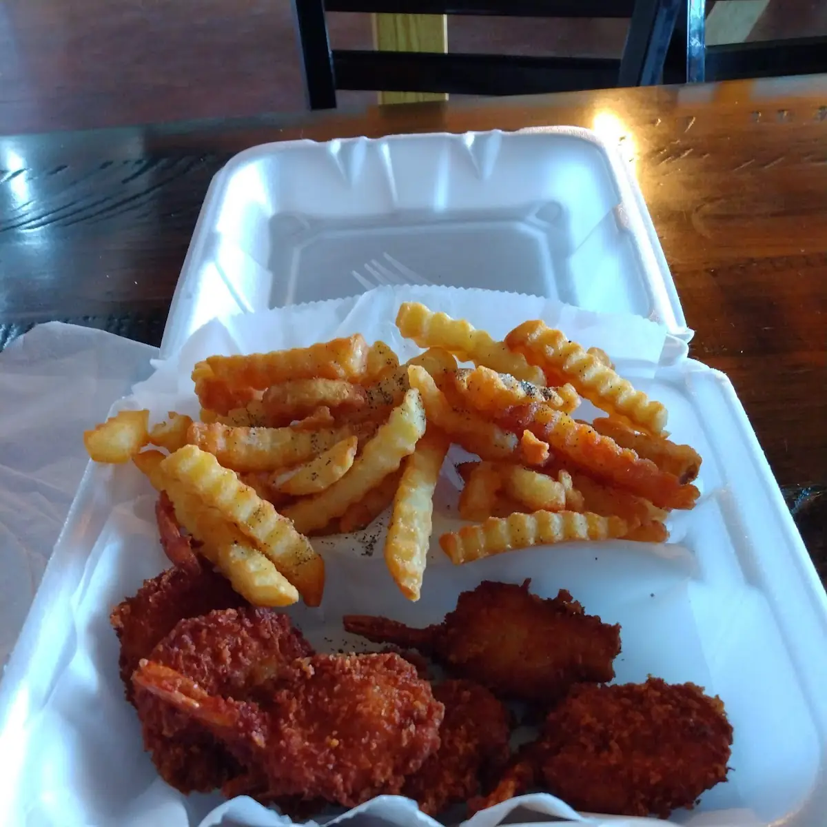 Fried Shrimp Basket with Fries