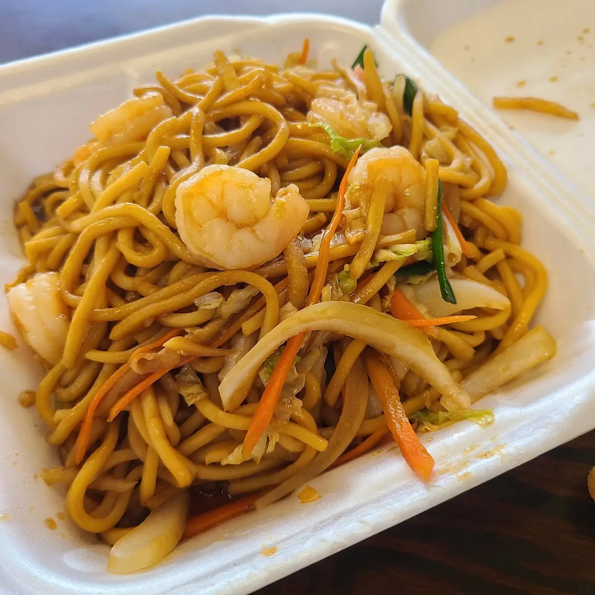 Chicken or Roast Pork Chow Mein