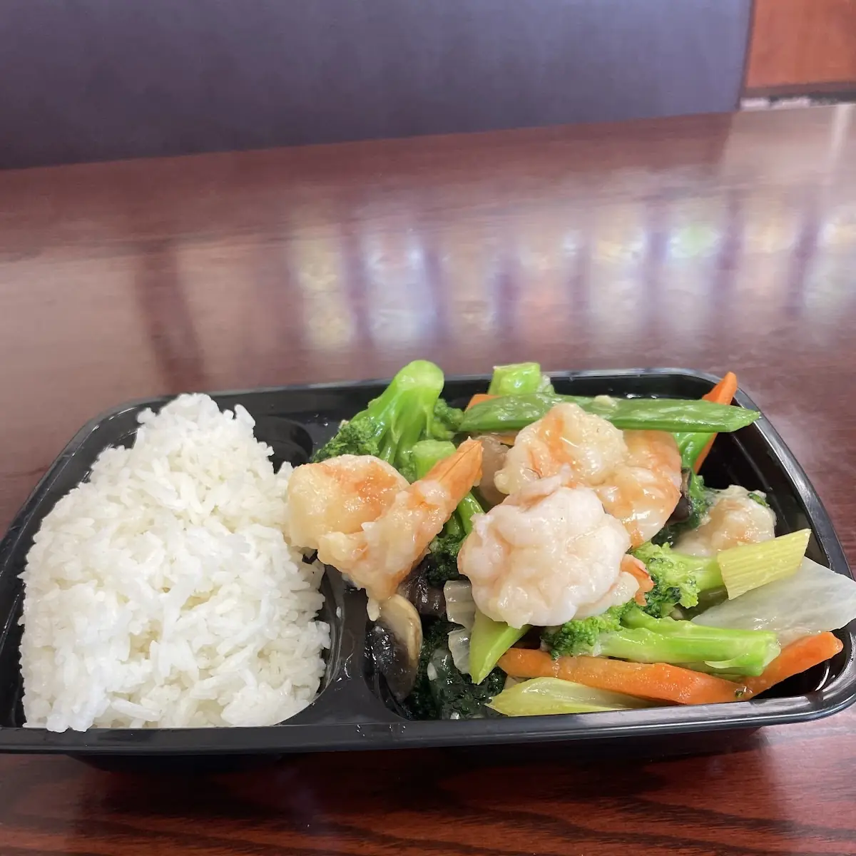 Shrimp with Broccoli Combination Plate