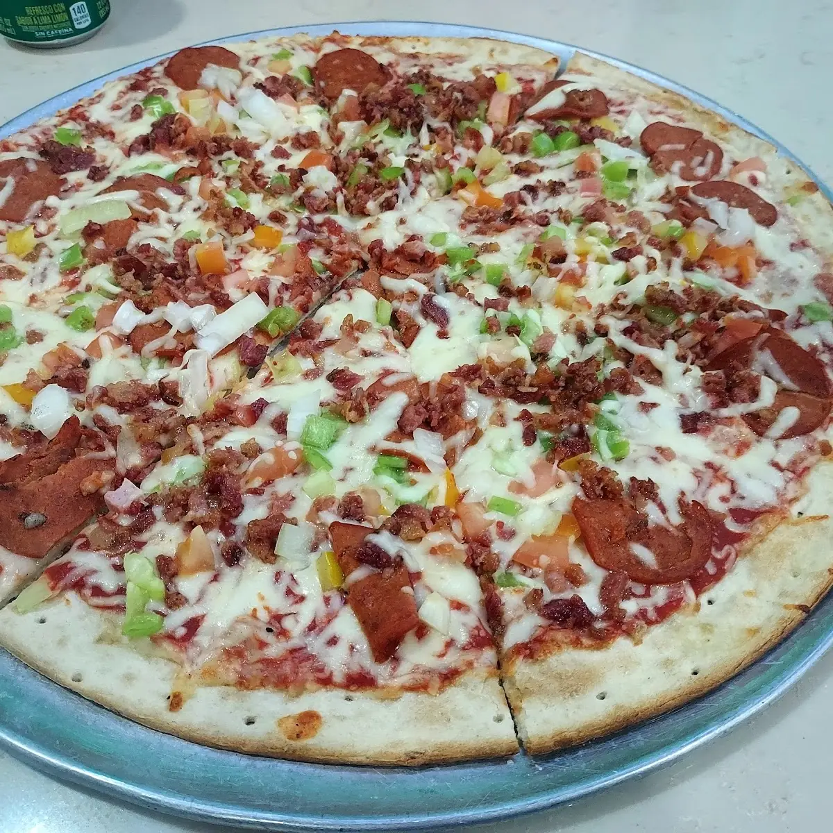 Pizza Combinada Y Masa Fina