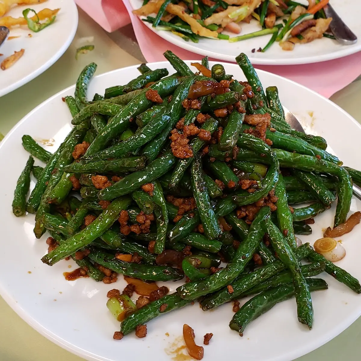 Crispy Pork Chop w Salted & Pepper Sliced Beef w String Bean