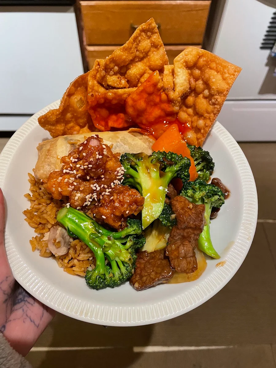 Steamed Chicken or Beef with Broccoli, Chinese Express Angus