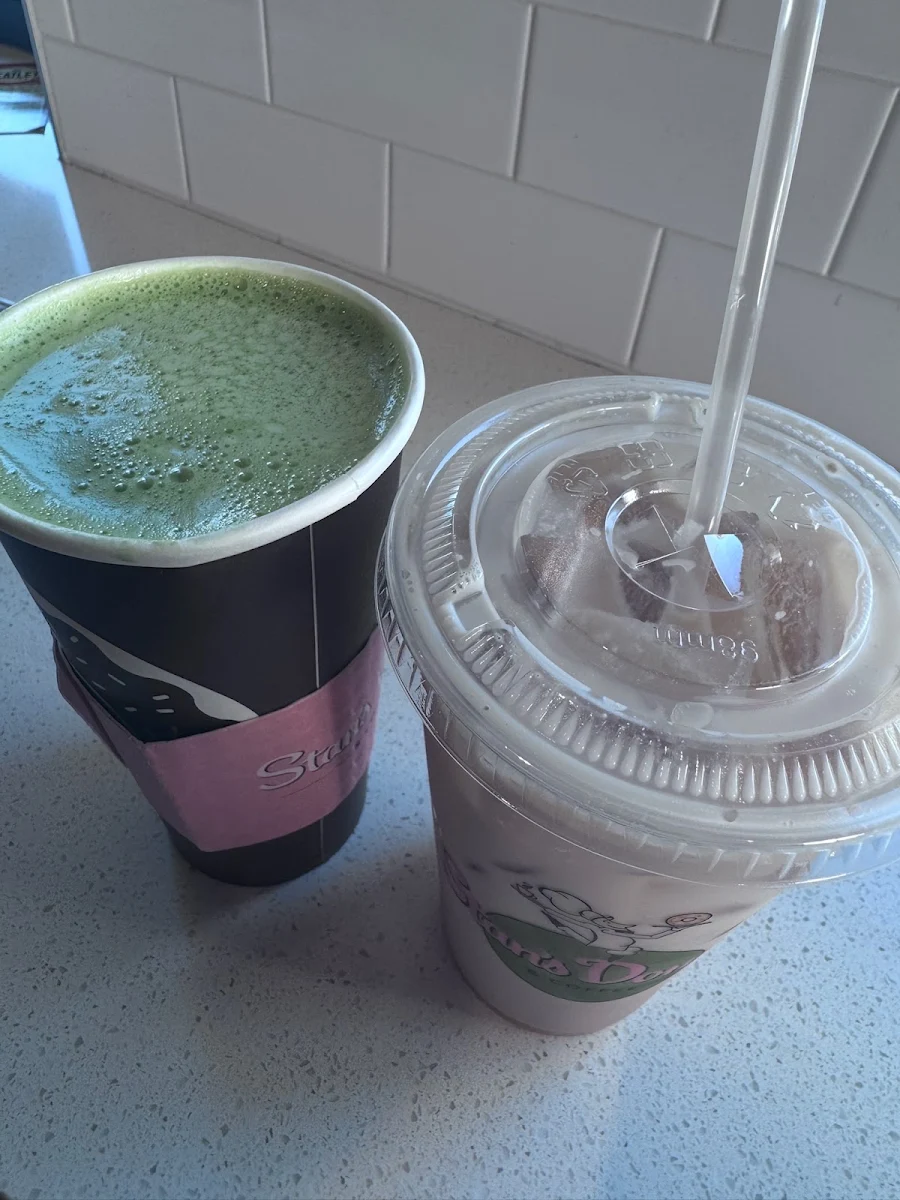 Iced Strawberry & Creme Oat Matcha