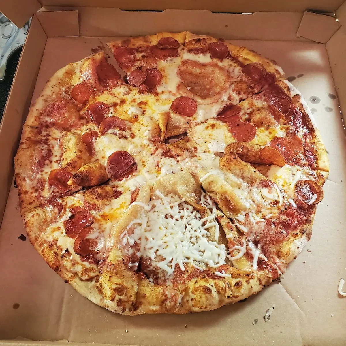 16 Thin Crispy Crust Cheese
