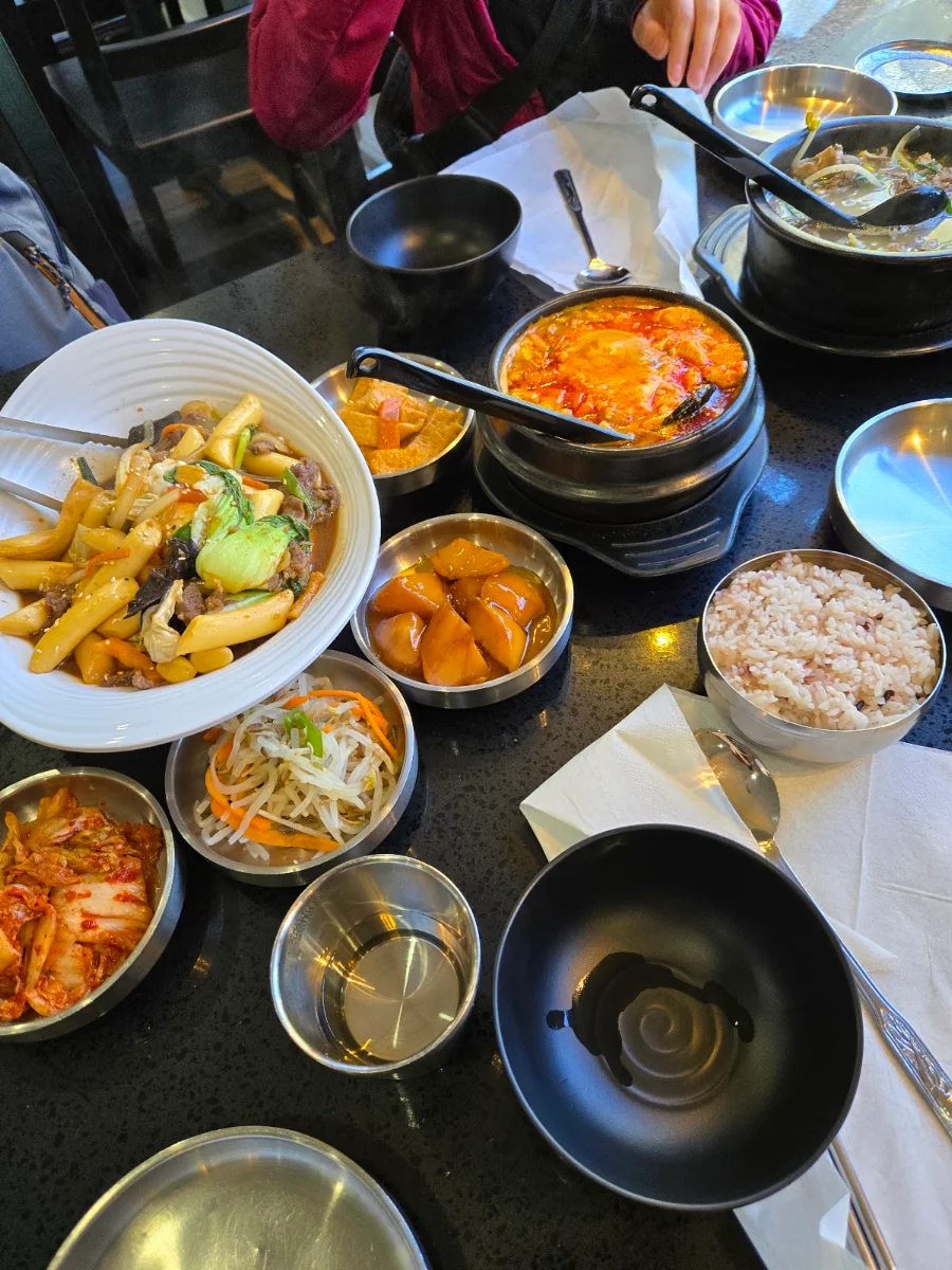 Modum Seafood Jeon Gol