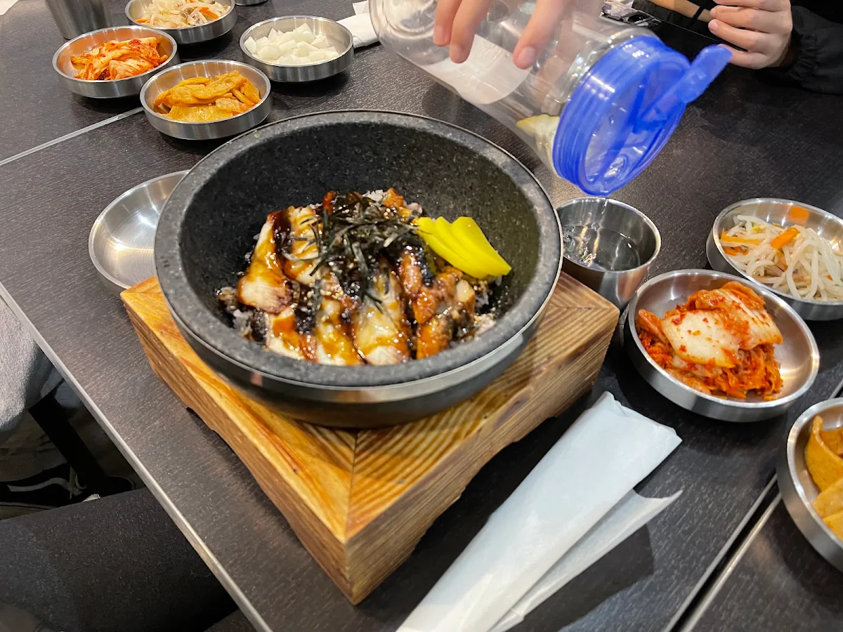 Unagi Dolsot Bibimbap