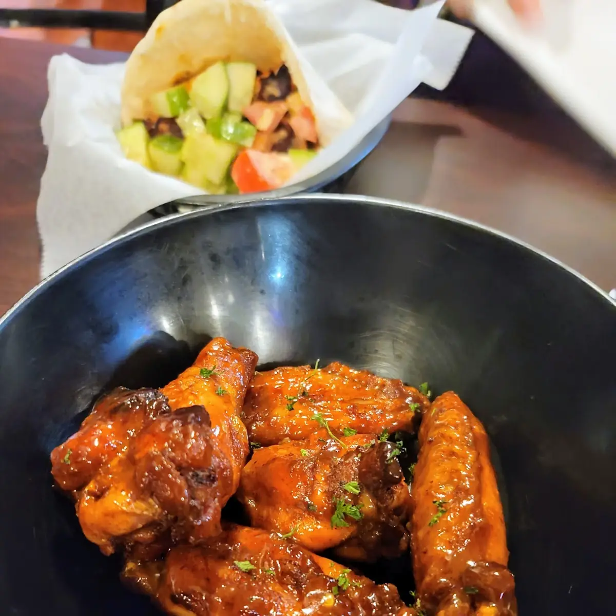10 bone-in wings