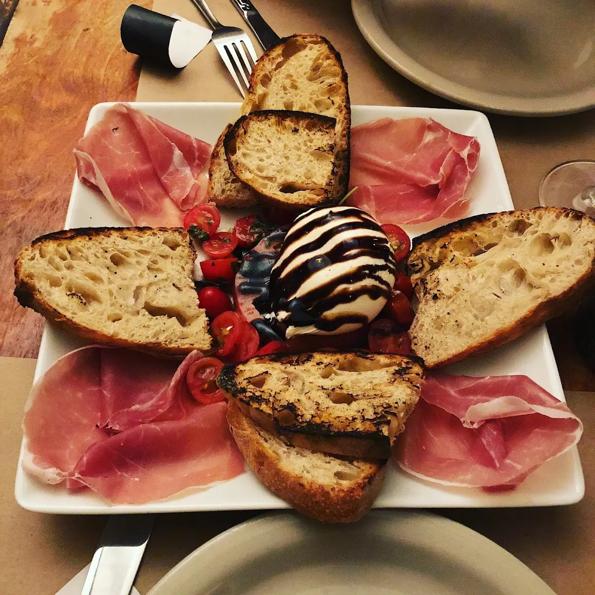 Burrata Caprese