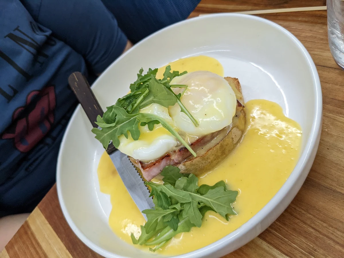 Eggs Benedict