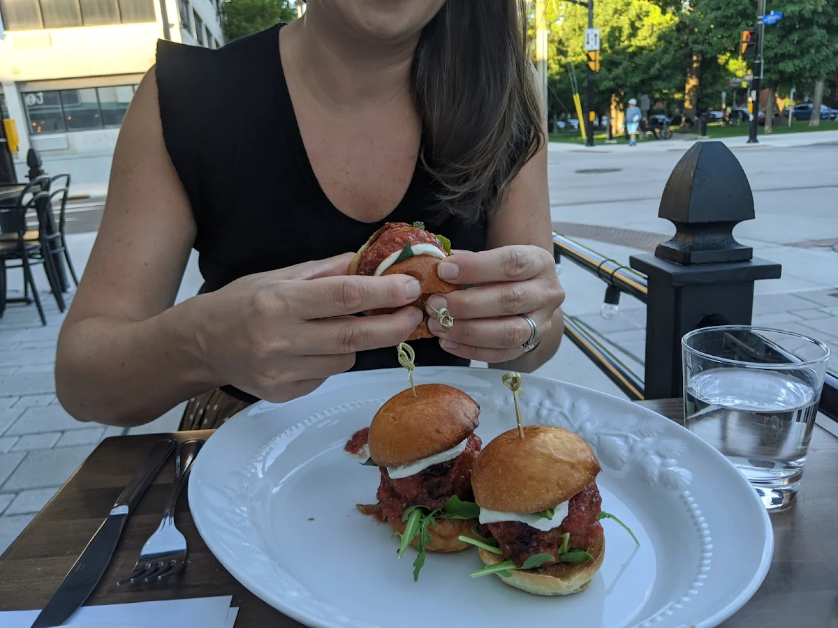 Sliders, Town