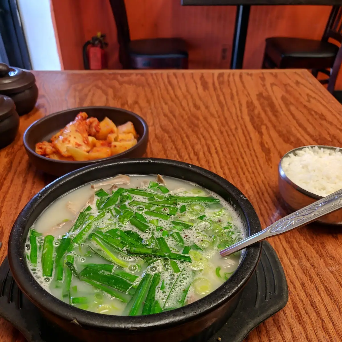 dae ji guk bap 돼지국밥