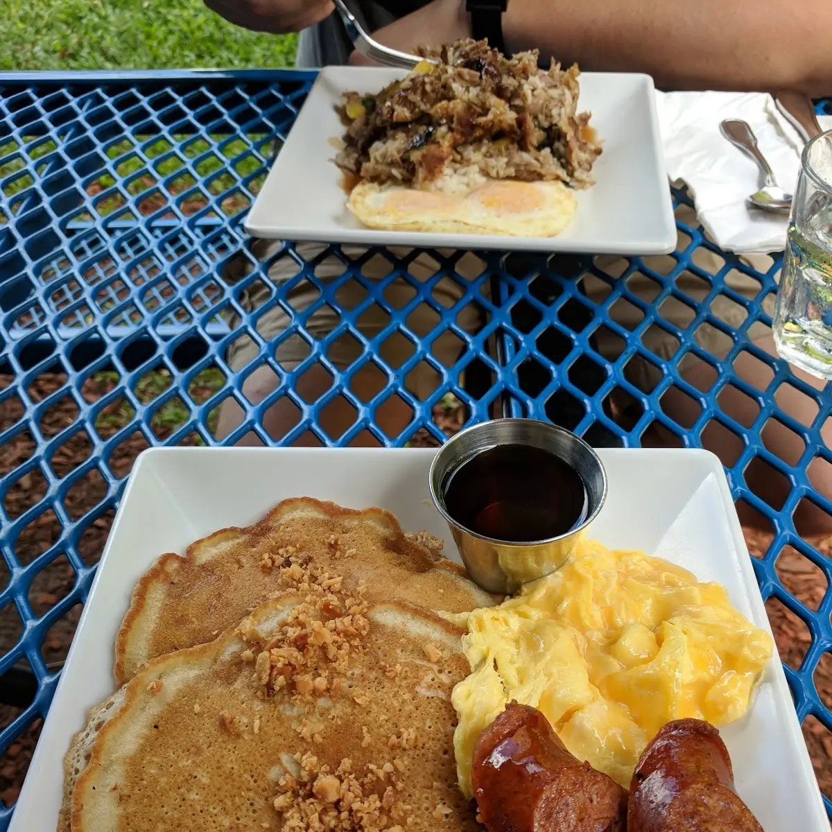 Banana Macadamia Nut Pancakes