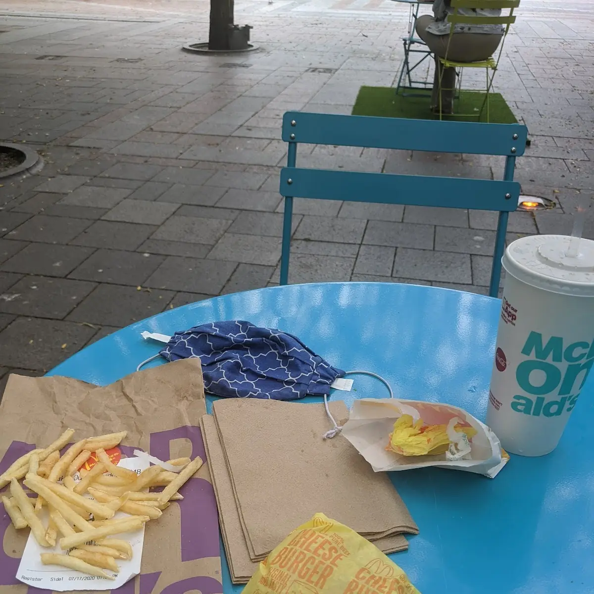 2 Cheeseburger Meal