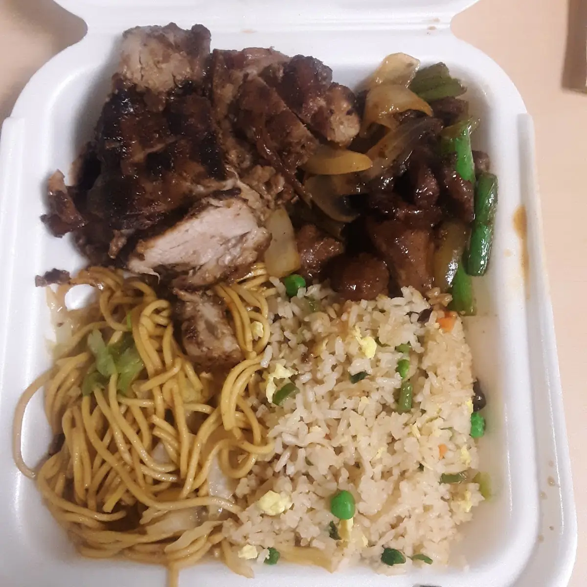 Roast Pork Lo Mein