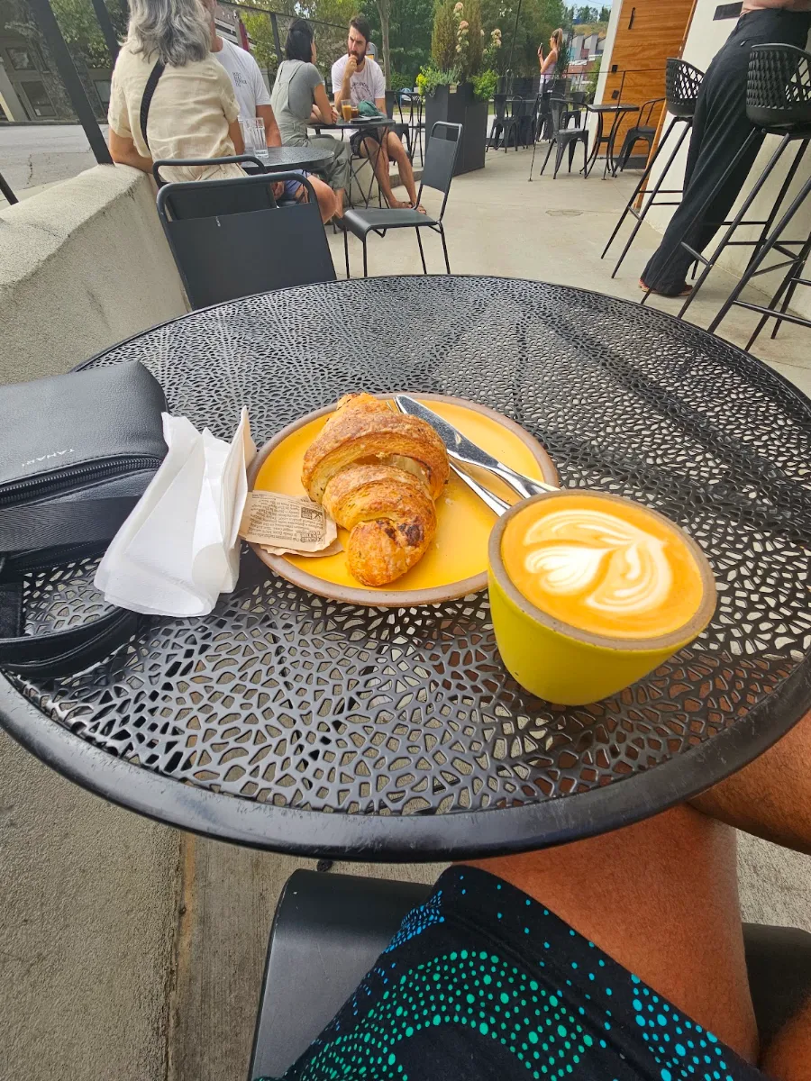 Cappuccino X Cheese Croissant