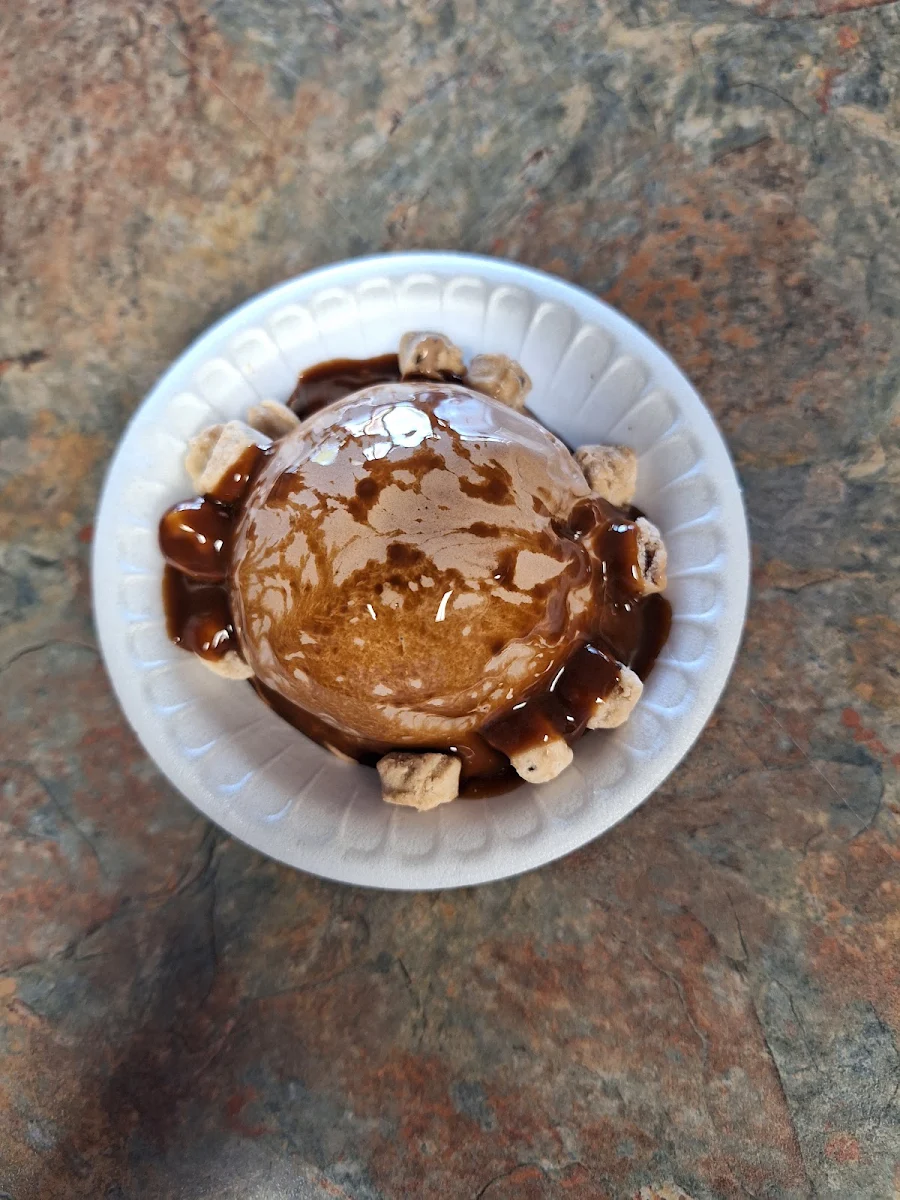 Warm Salted Blonde Brownie Sundae