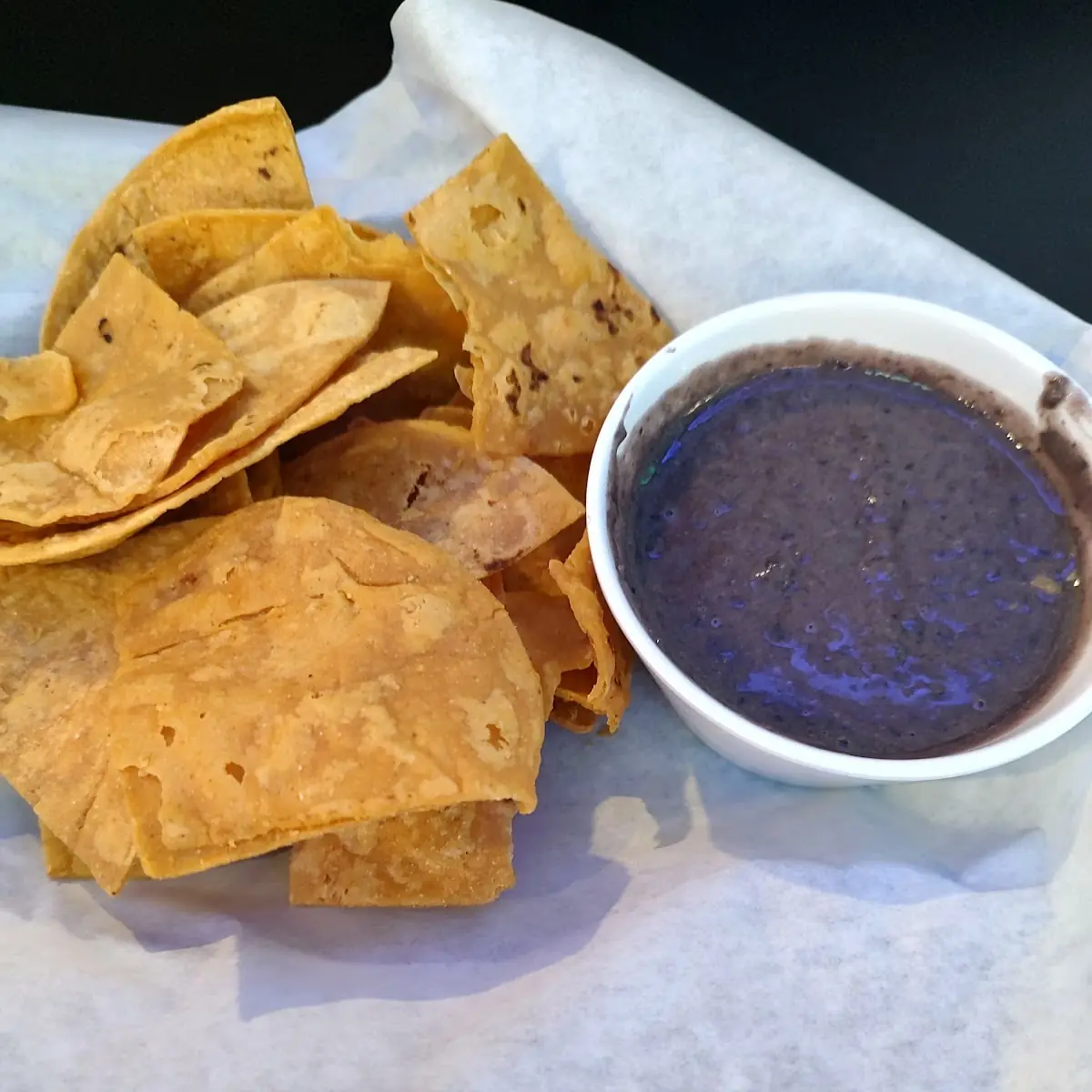 Black Bean Dip and Chips