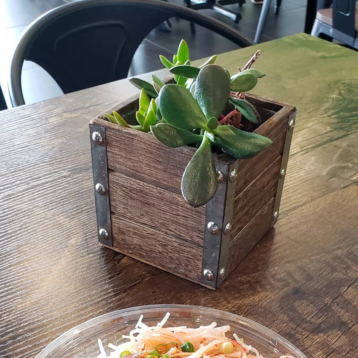 Molokai Spicy Salmon & Spicy Tuna