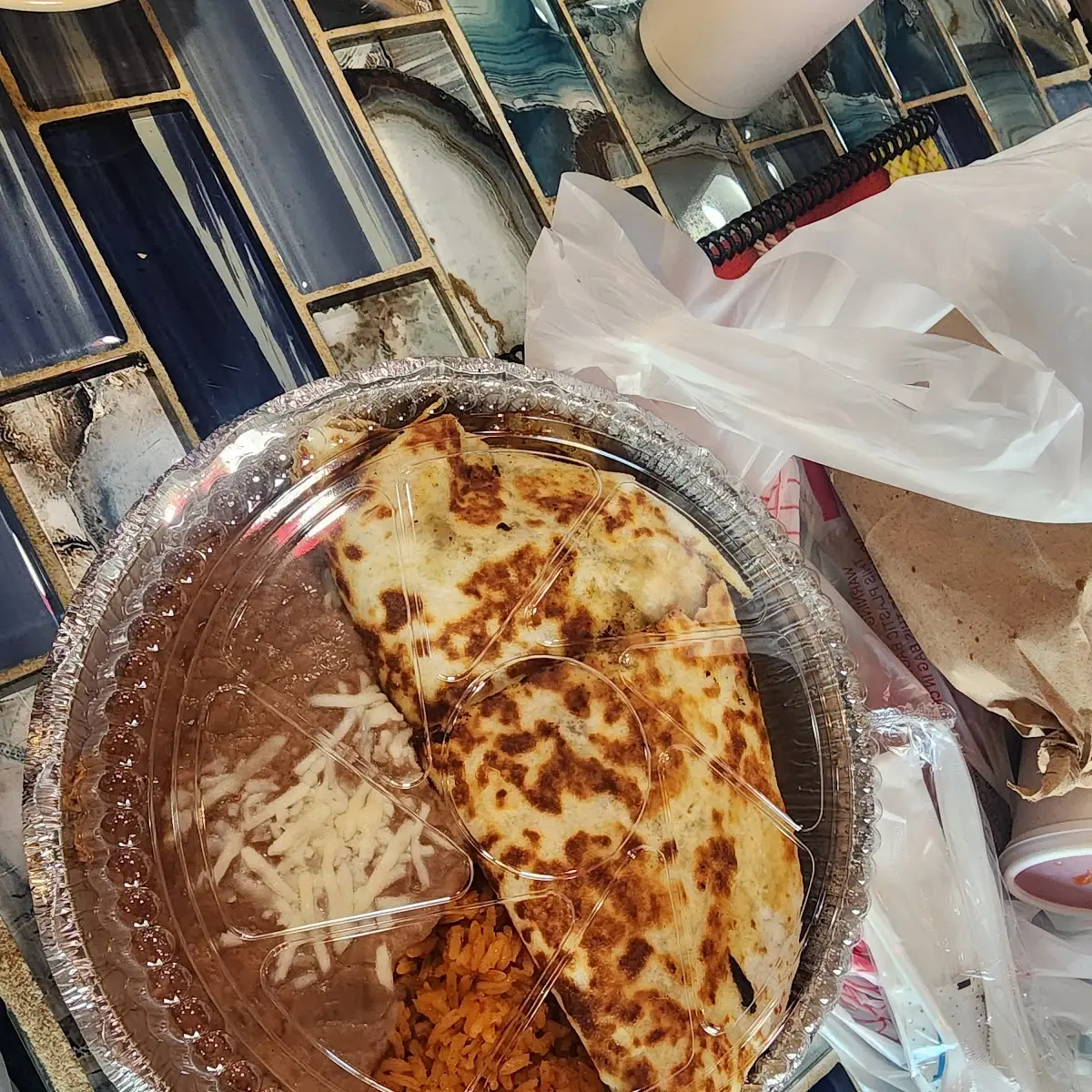 Om Quesadilla
