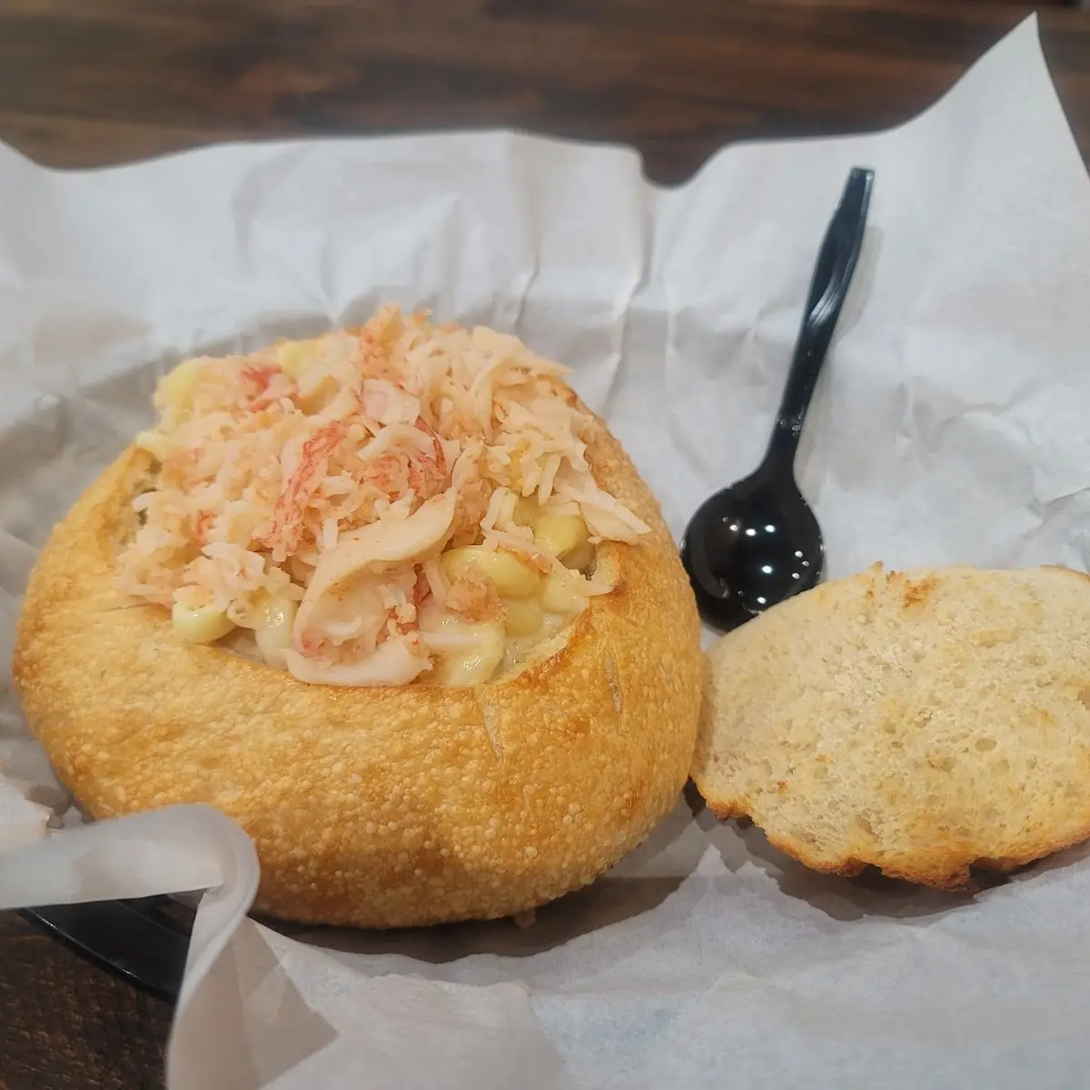 Lobster Mac and Cheese Bread Bowl
