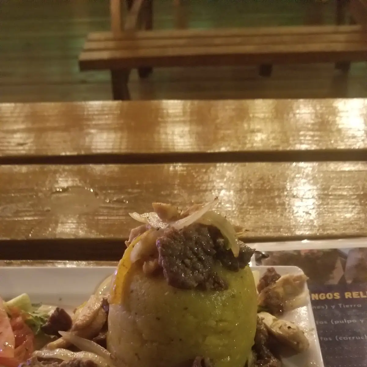 Mofongo Relleno De Churrasco Y Pollo