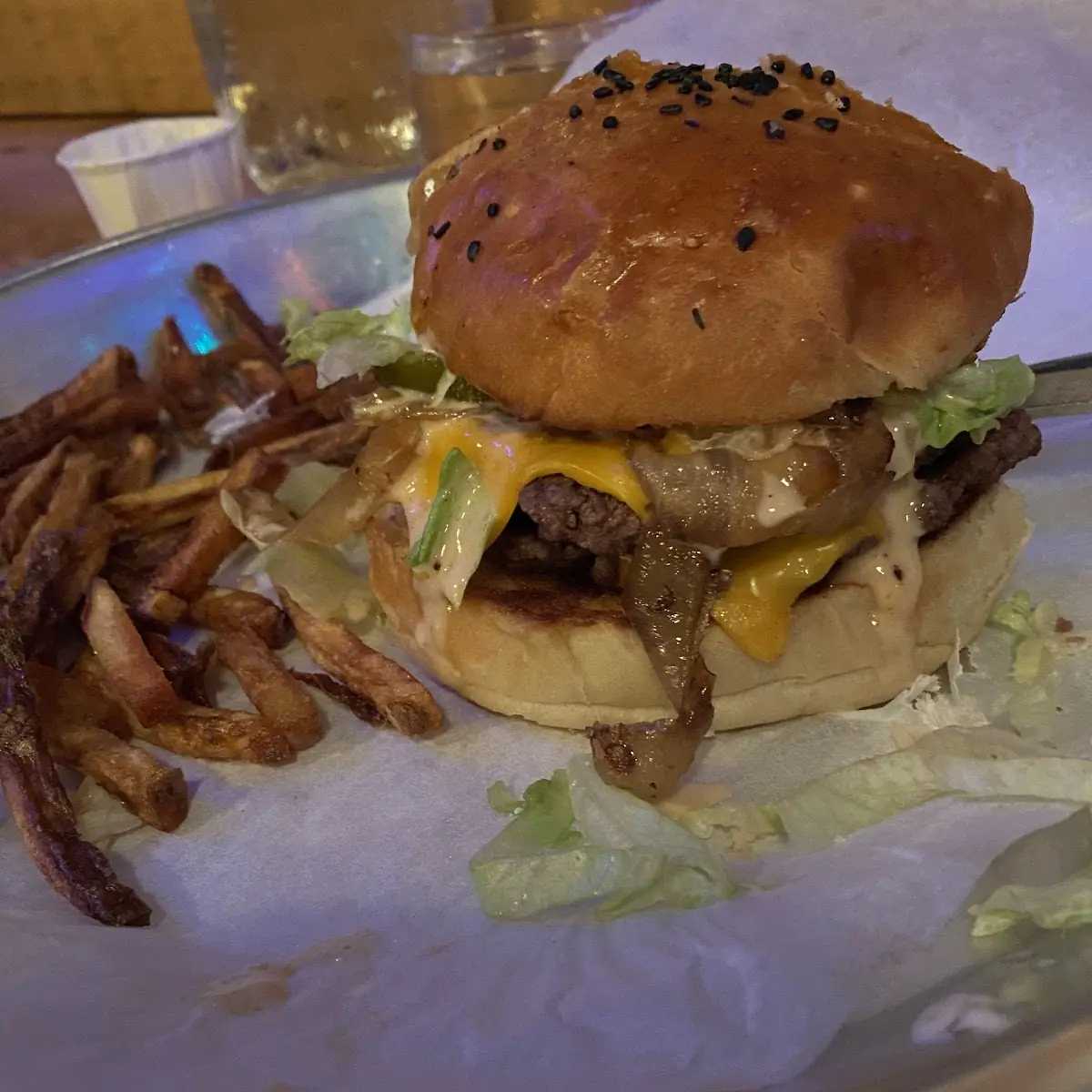 Bacon Cheese Burger w Fries