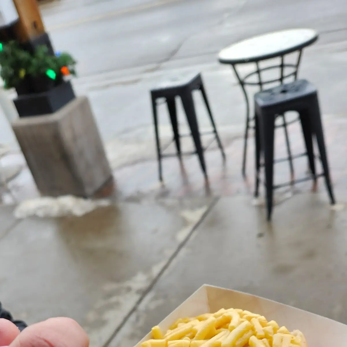 Hot Dog with Mac N Cheese
