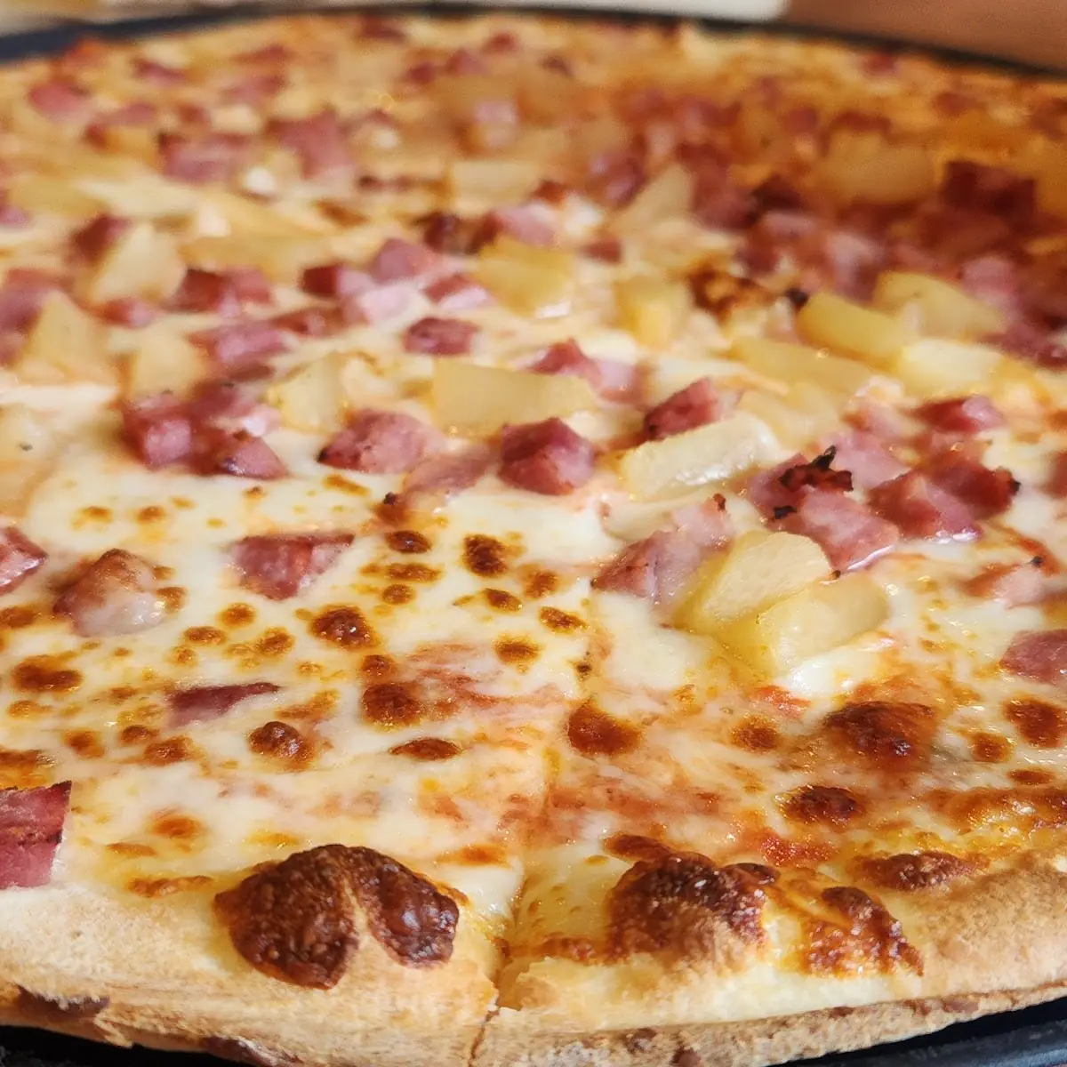 Hawaiian Pizza