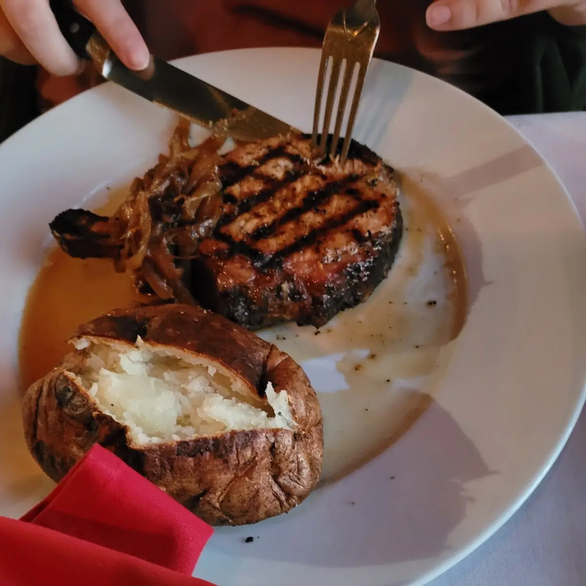 Pork Chops with Peach Glaze