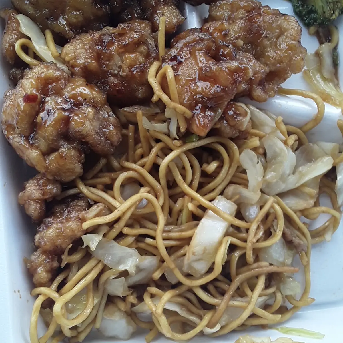 Orange Chicken Chow Mein
