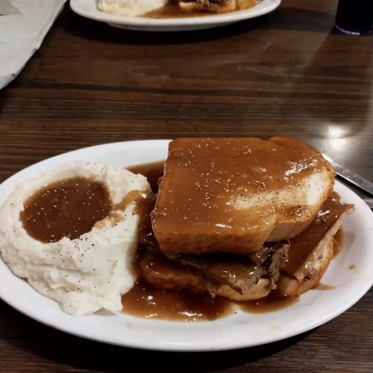 Hot Roast Beef Sandwich with Mashed Potatoes