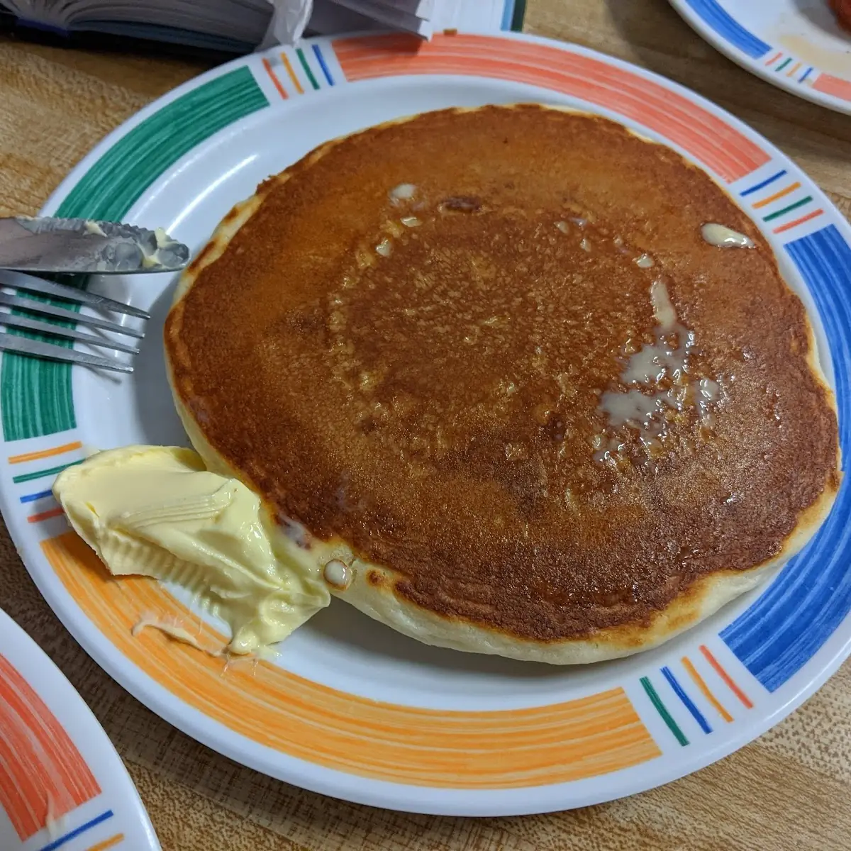 Macademia Nut Pancakes Short Stack