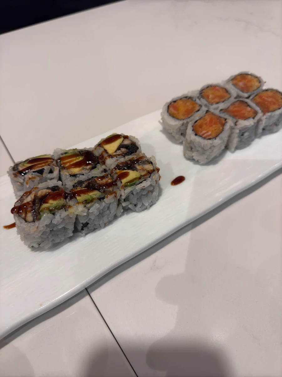 Avocado Roll with Cream Cheese
